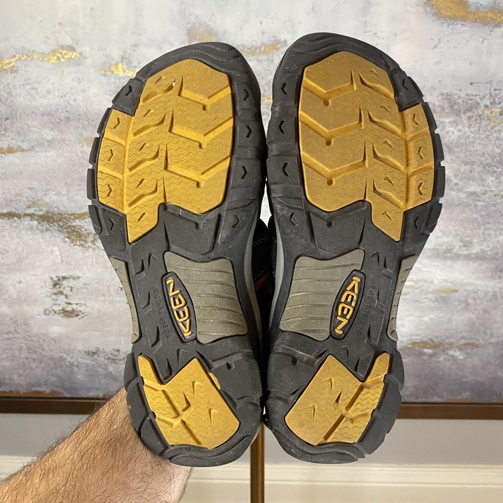 KEEN Newport H2 Sandals Mens Size 10 Black Closed Toe Waterproof Hiking Sport - Picture 9 of 9